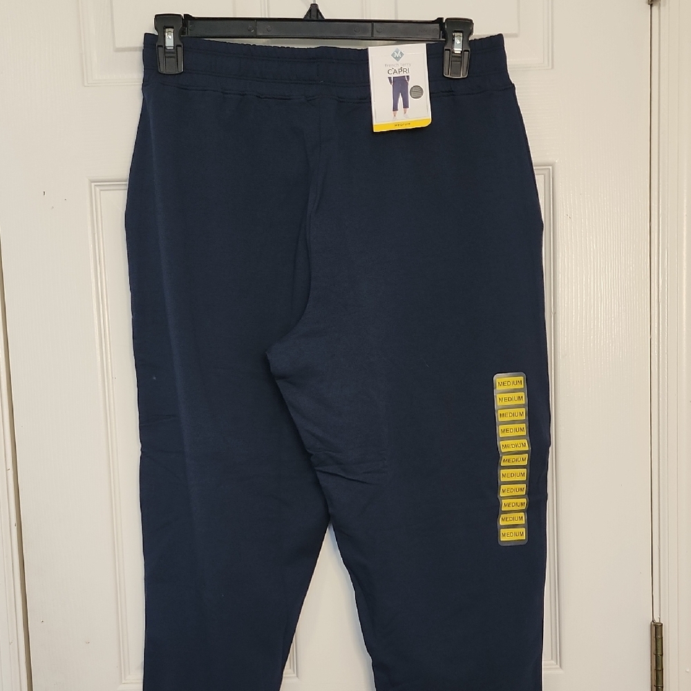 French Terry Capri Pants - Navy Blue - Picture 6 of 8